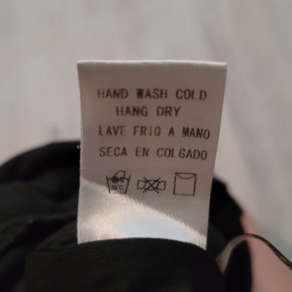 Tea & Cup Lace Eyelet Clasp Open Back Shorts Romper -Size: M - Picture 8 of 10